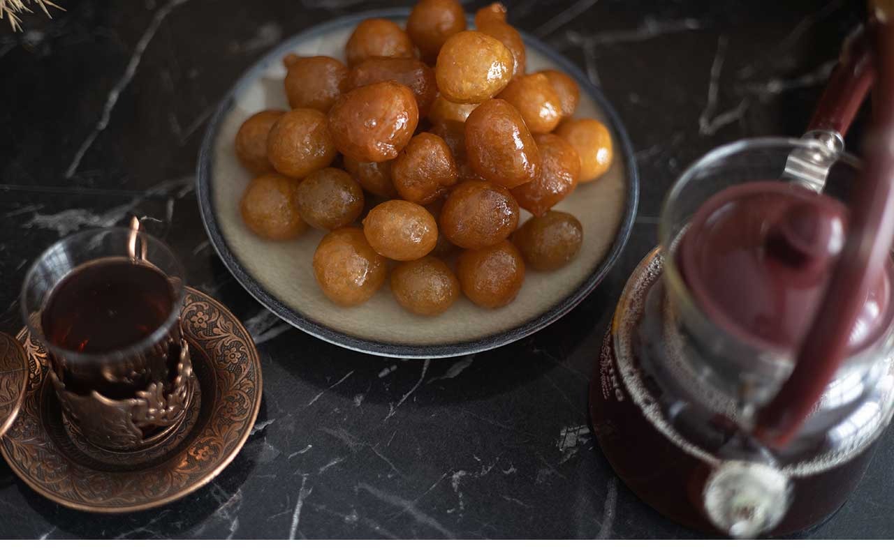 Hayır Lokması: Türk Kültüründe Geleneksel Paylaşımın Simgesi