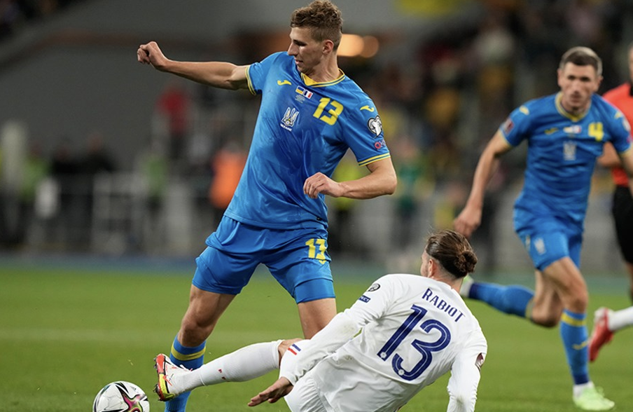 Arsenal, Ukraynalı Stoper Ilya Zabarnyi’yi Hedefine Koydu!