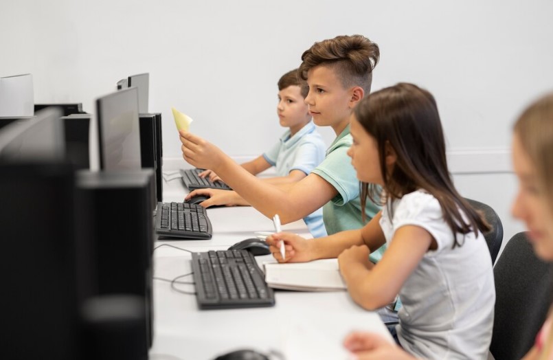 Kodlama Öğrenimine Yeni Başlayan Çocuklar İçin 5 Kolay Proje Önerisi