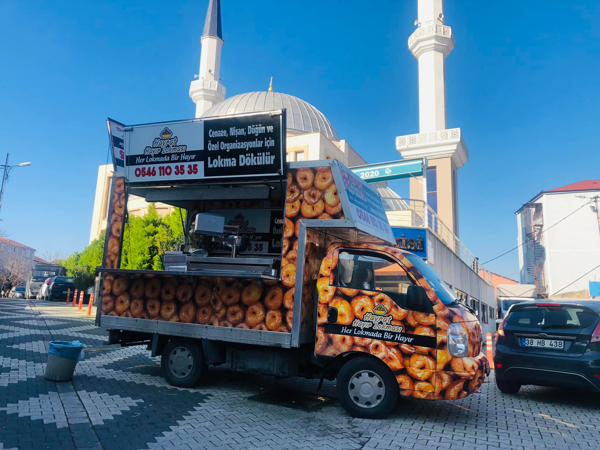 Hayır Lokması Etkinliklerinde Lokmacı Hizmeti İlgi Görüyor