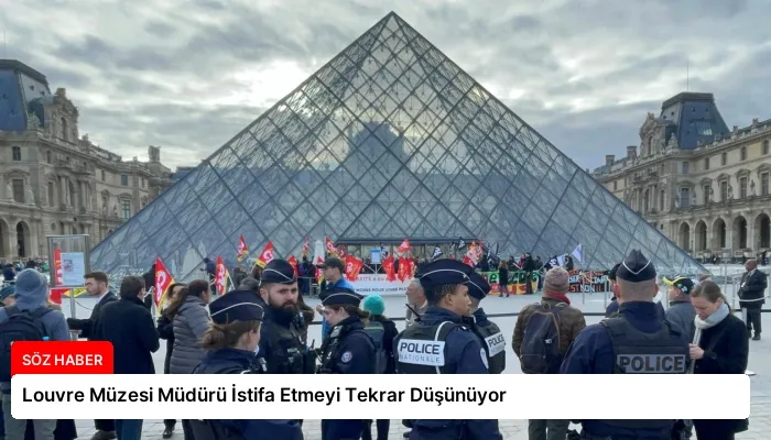 Louvre Müzesi Müdürü İstifa Etmeyi Tekrar Düşünüyor