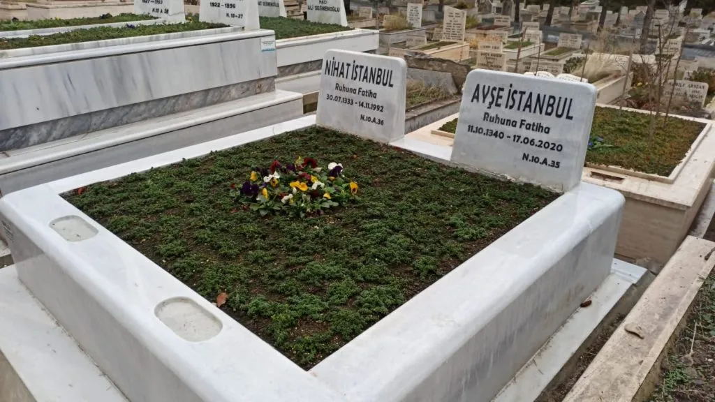 Mezar Çiçeklendirme Neden Mevsime Göre Planlanmalıdır?